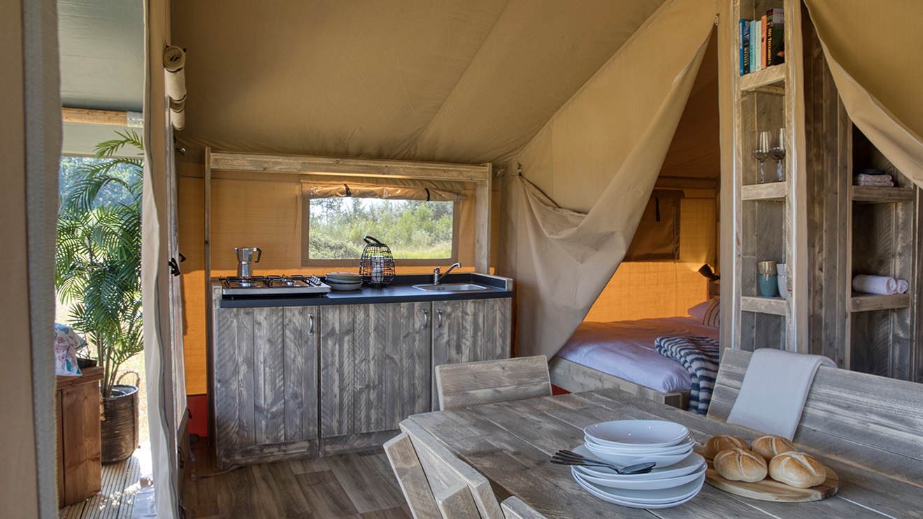 Comet Kitchen