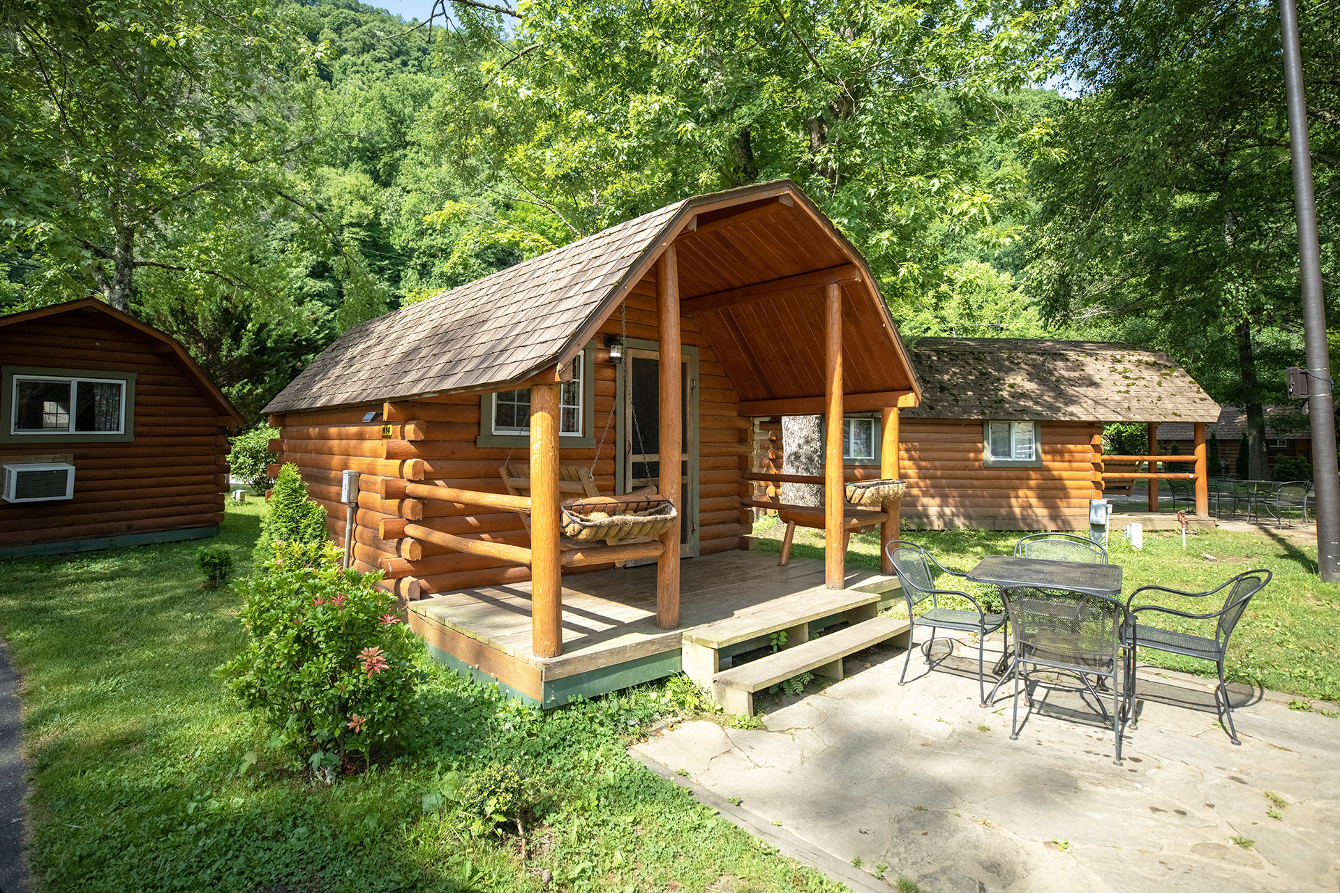 CC14 - Camping Cabin, 1 Room with Upgraded Amenities