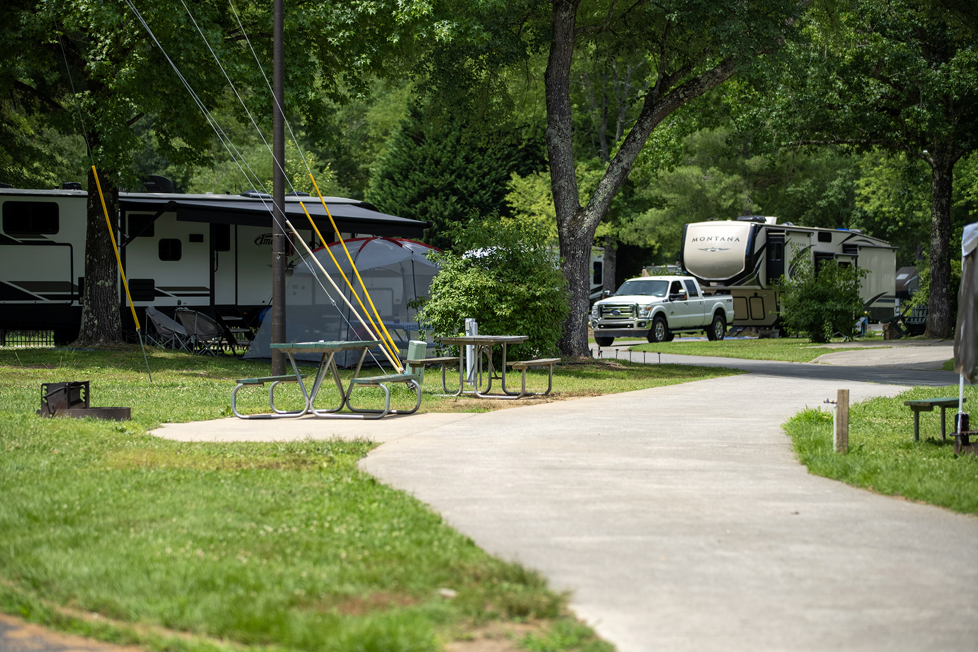 RV 141, Pull-Thru 50/30 AMPS FHU, Buddy Site