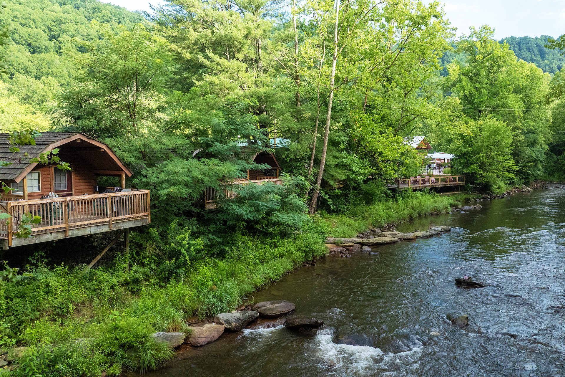 DC506 - Deluxe Cabin, 1 Room Cottage, River