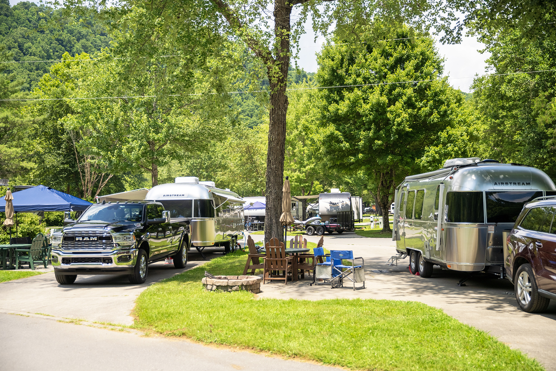 RV 177, Pull-Thru 50/30 AMPS FHU KOA Patio®