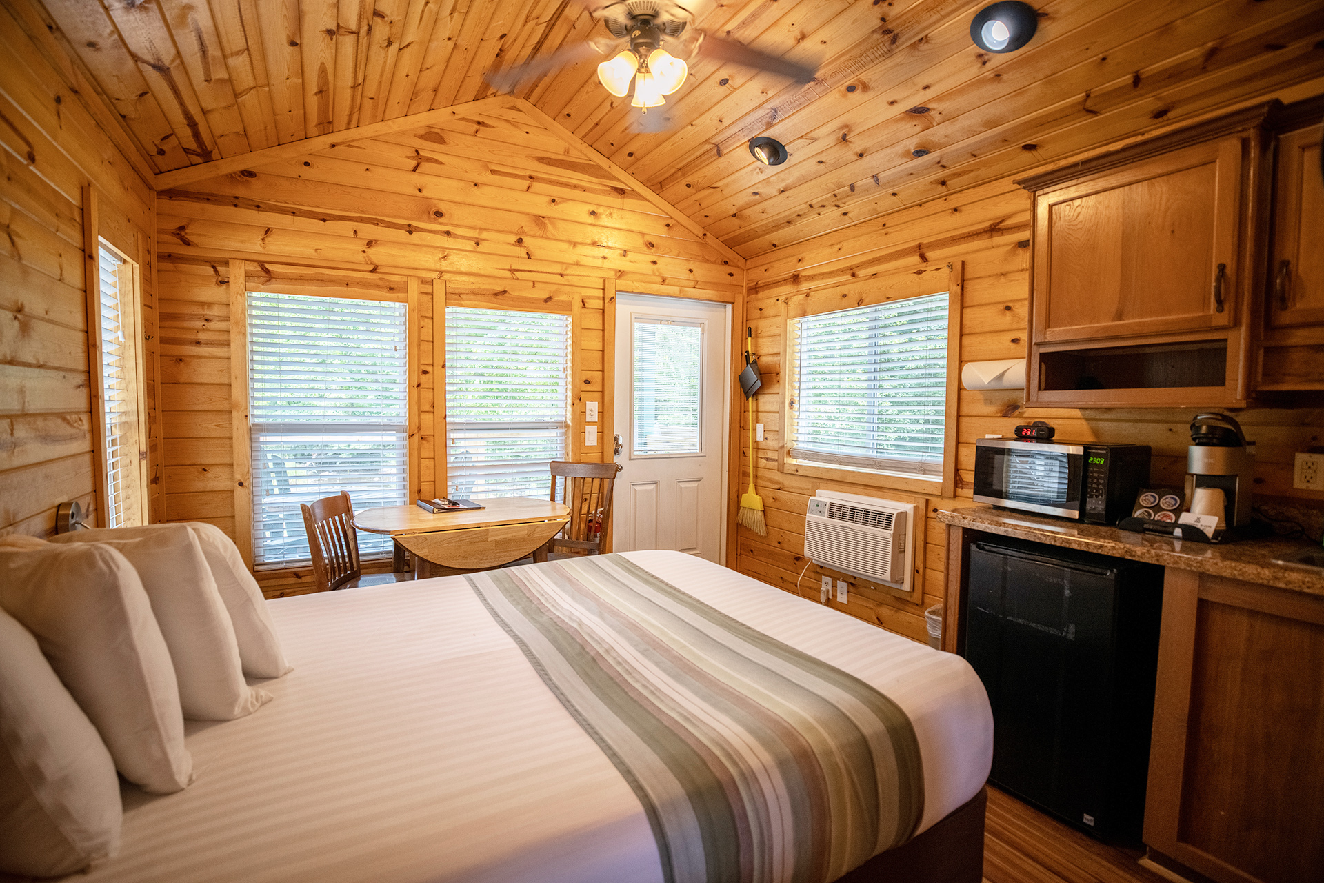 DC222 - Deluxe Cabin, 1 Room Studio