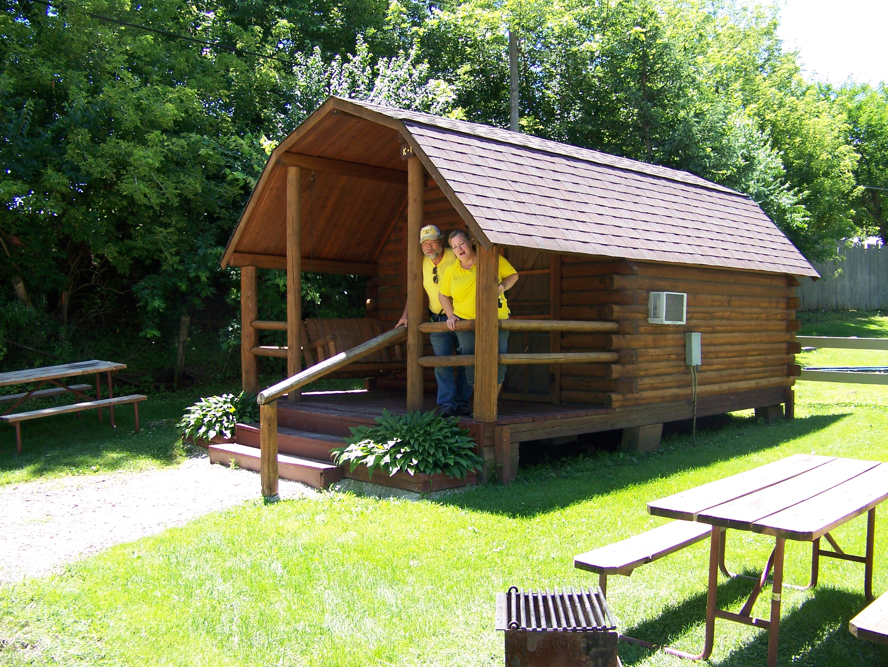 Welcome to this cozy cabin!