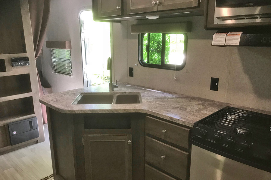 Eagle's  Nest Kitchen
