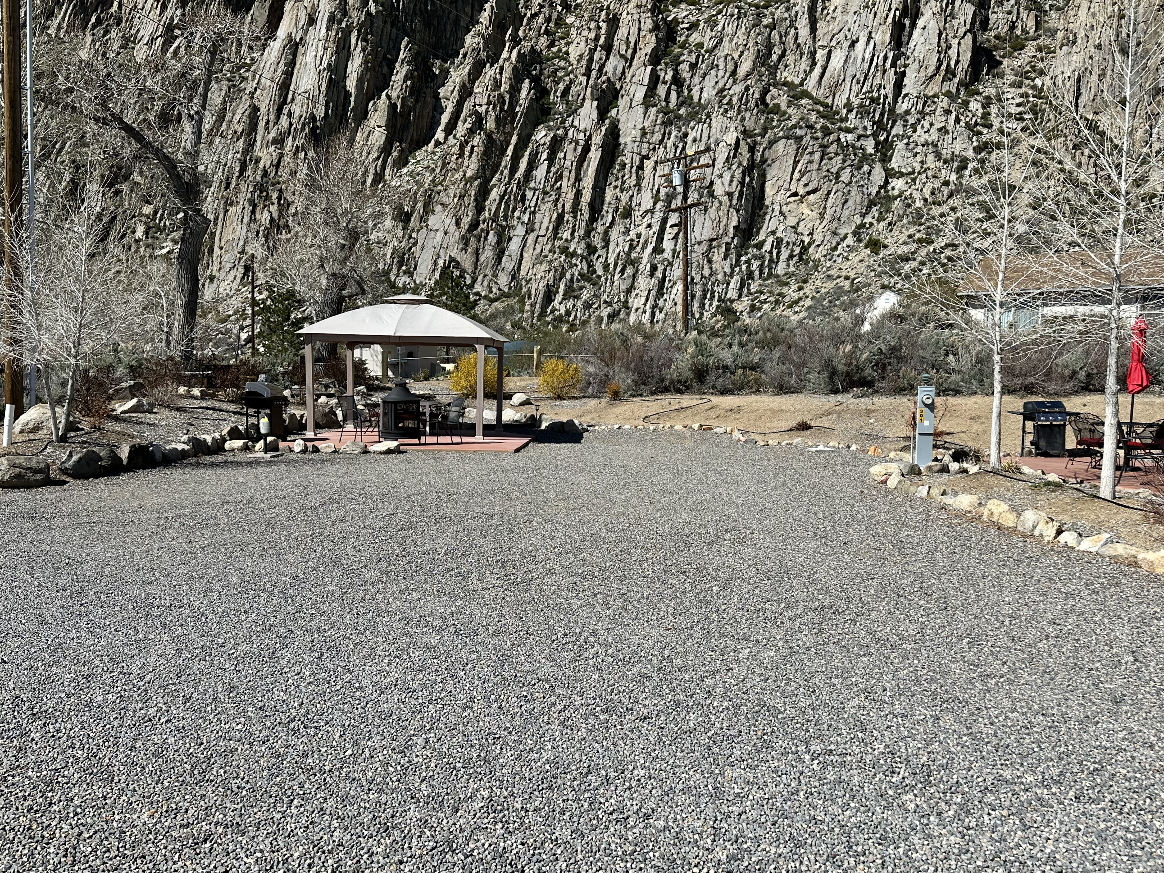 301 with shade structure