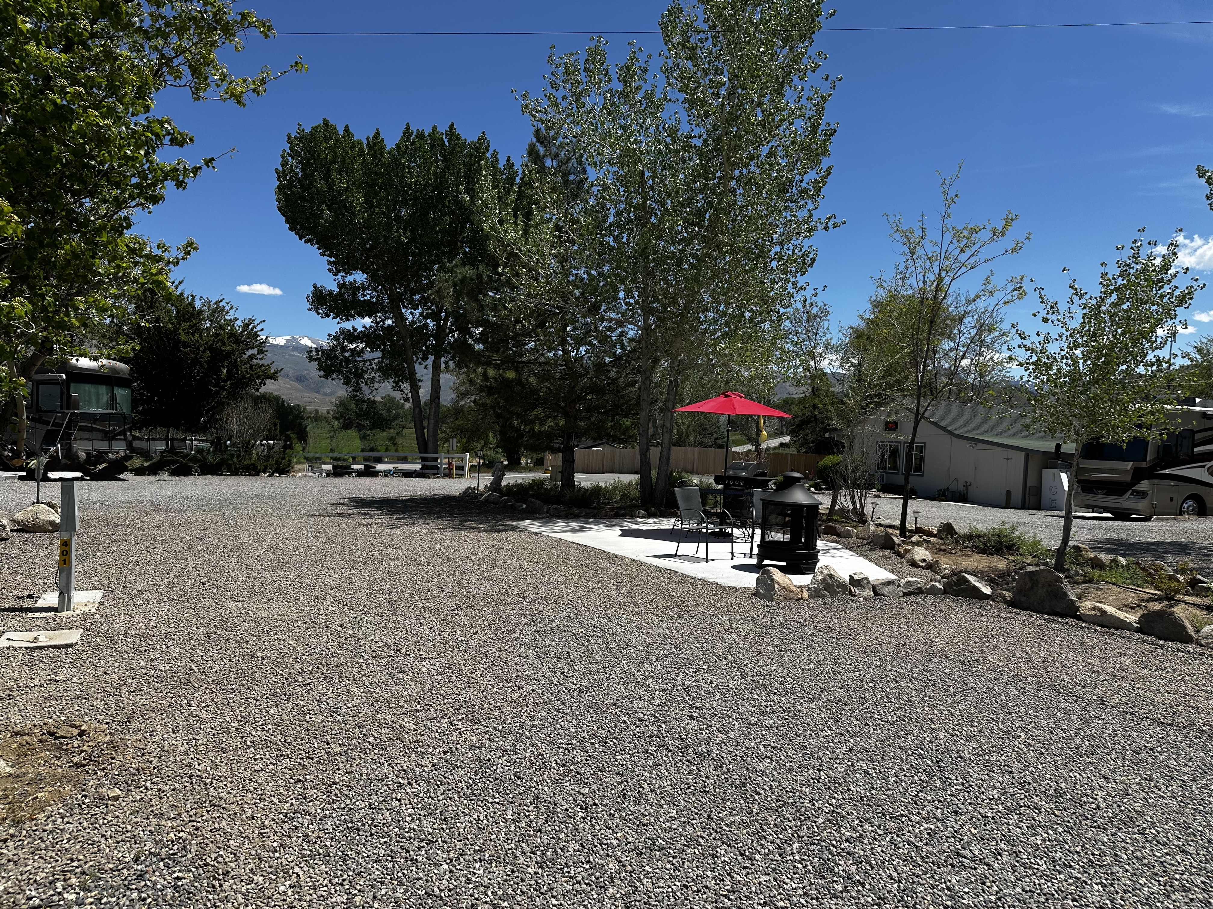 401 pull thru patio front