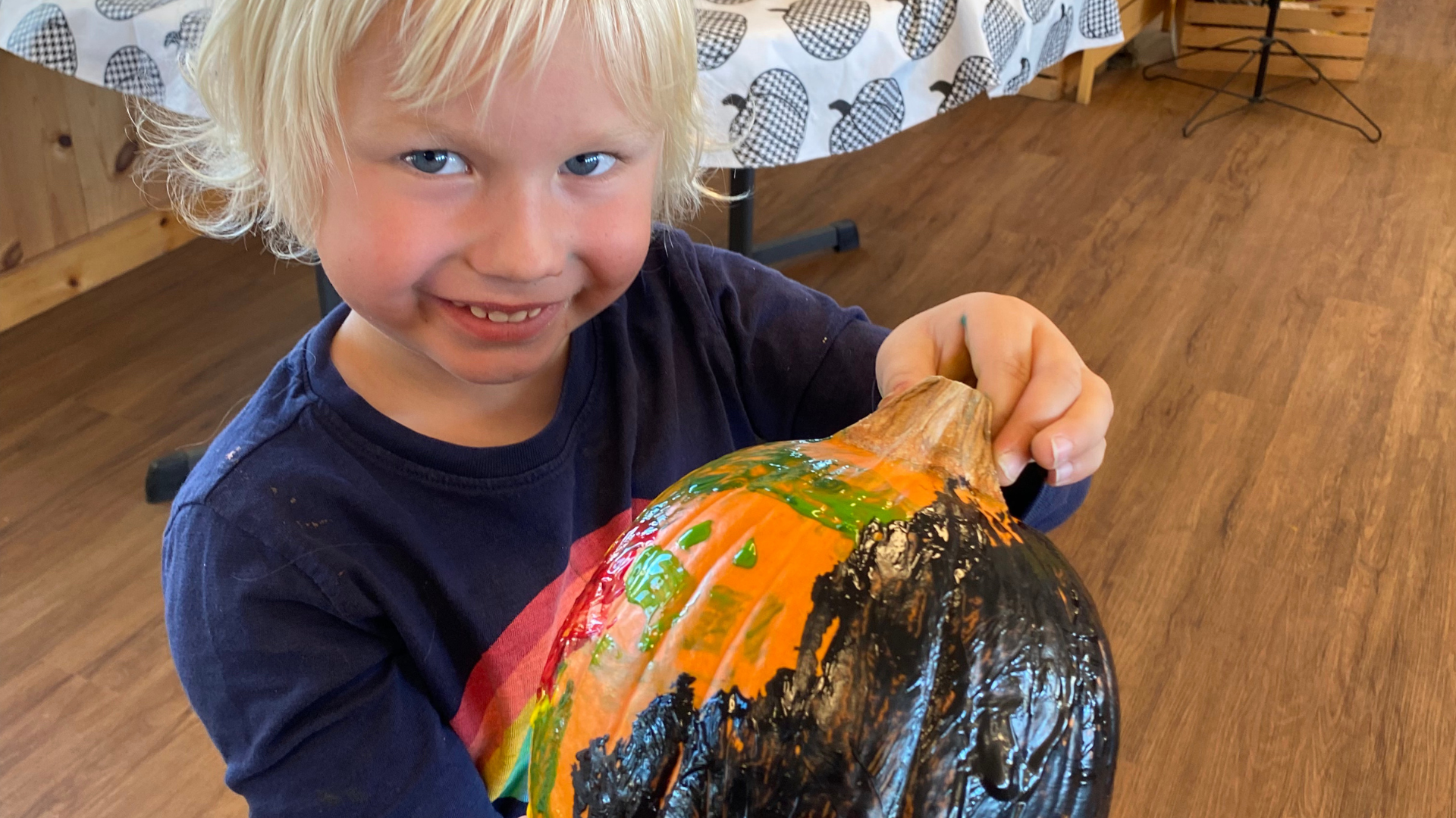 Halloween: Leafy Laughs & Apple Snacks Photo