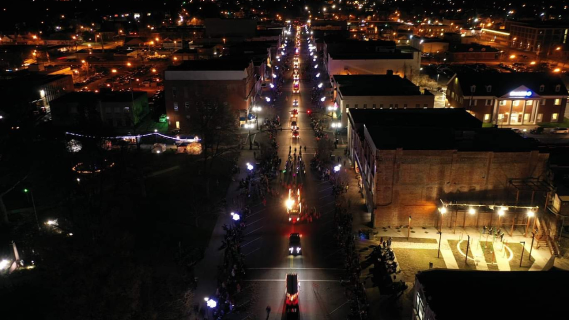 Miracle on Main Christmas Parade Photo