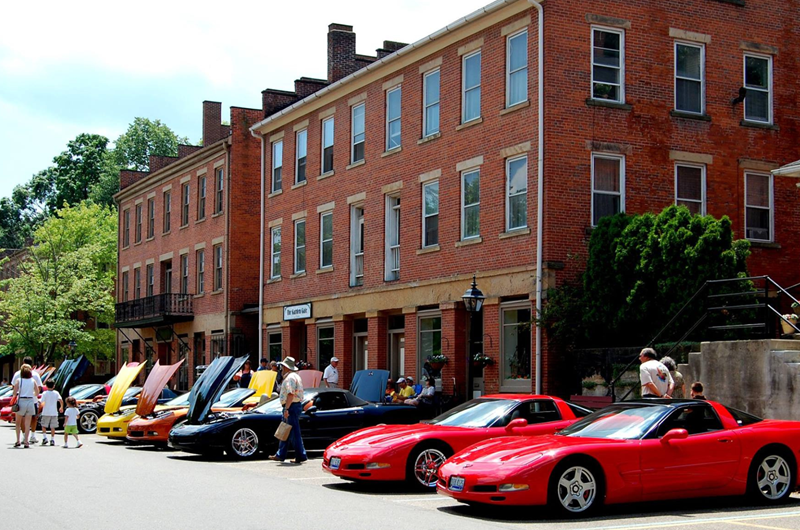 Corvettes in Roscoe Village Photo