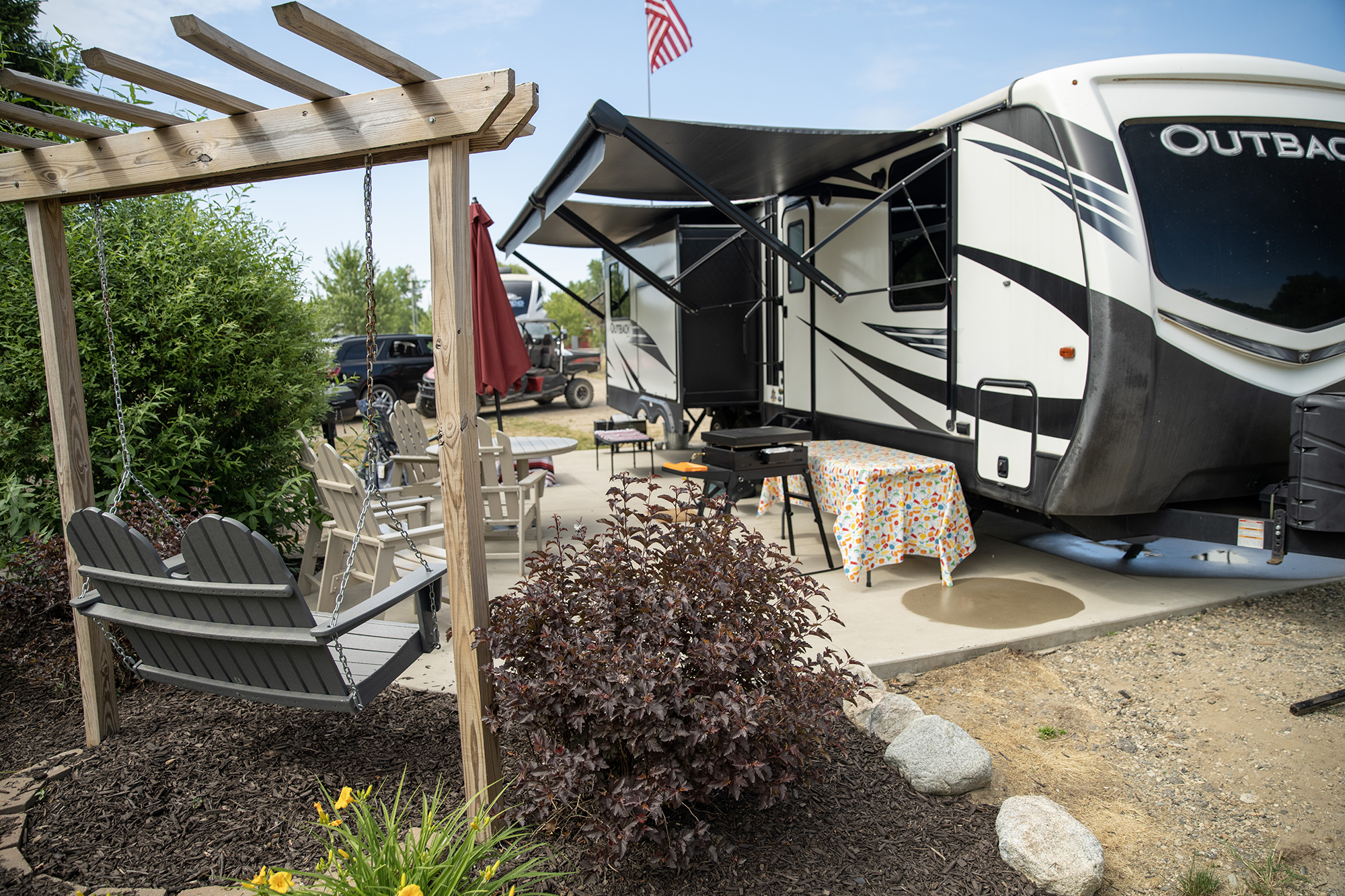 RV 056 - Pull Thru 50/30 AMPS FHU KOA Patio