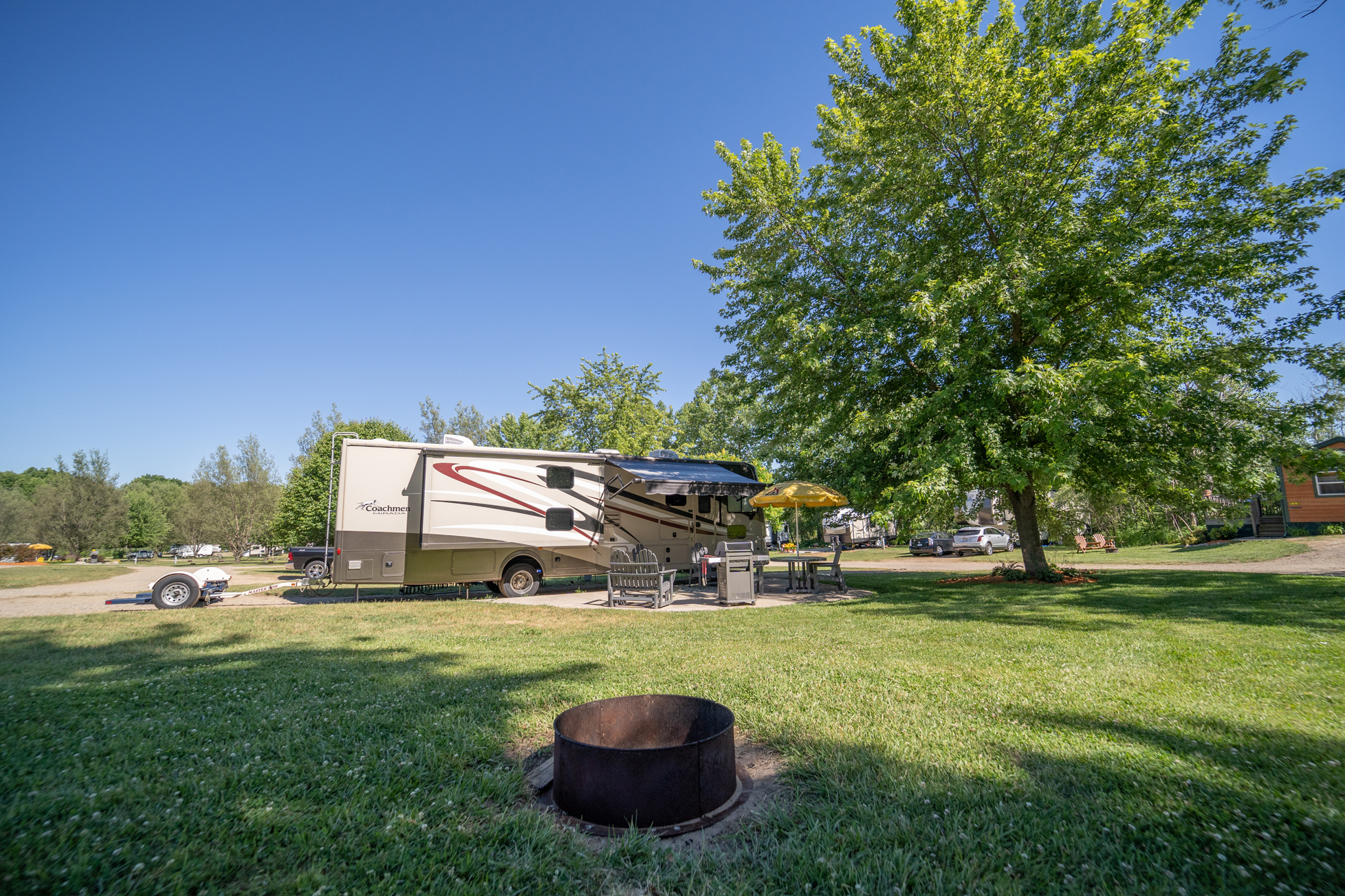 Deluxe patio site