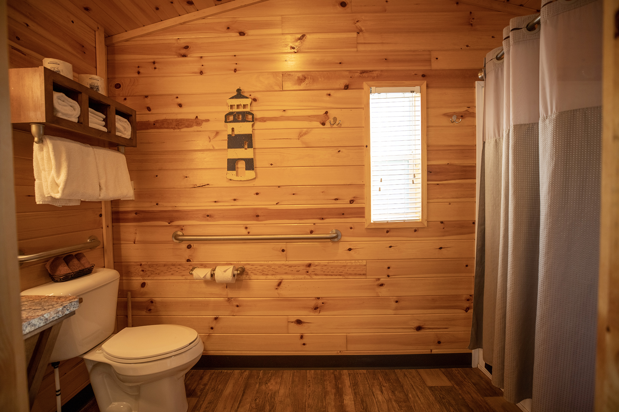 Deluxe Cabin KL4 - Accessible