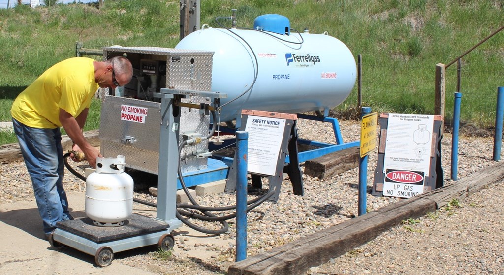 We Fill Propane-RV and Cylinders