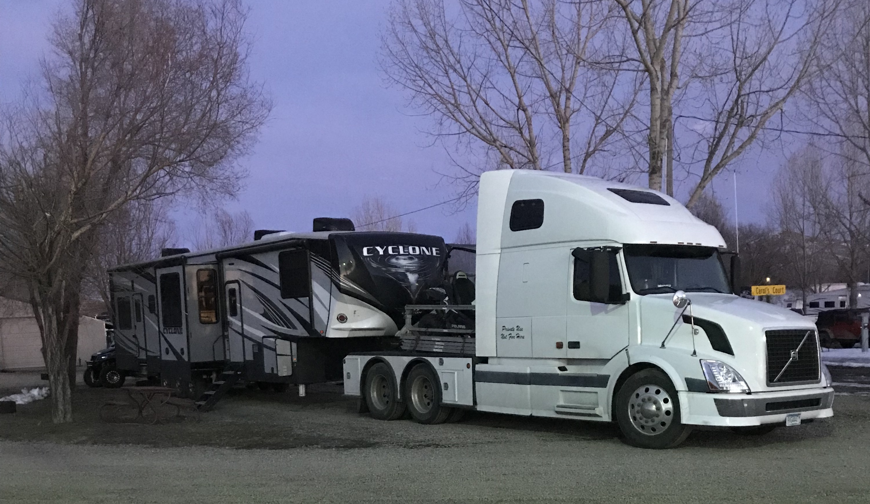 Plenty of room for the big rigs!