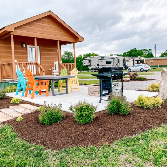 Deluxe Cabin, KOA Patio