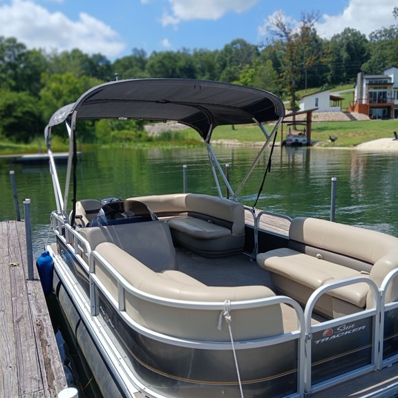 Pontoon Boat Rental ($)