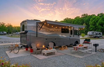 Horseshoe Bend / Crown Lake KOA Holiday Photo