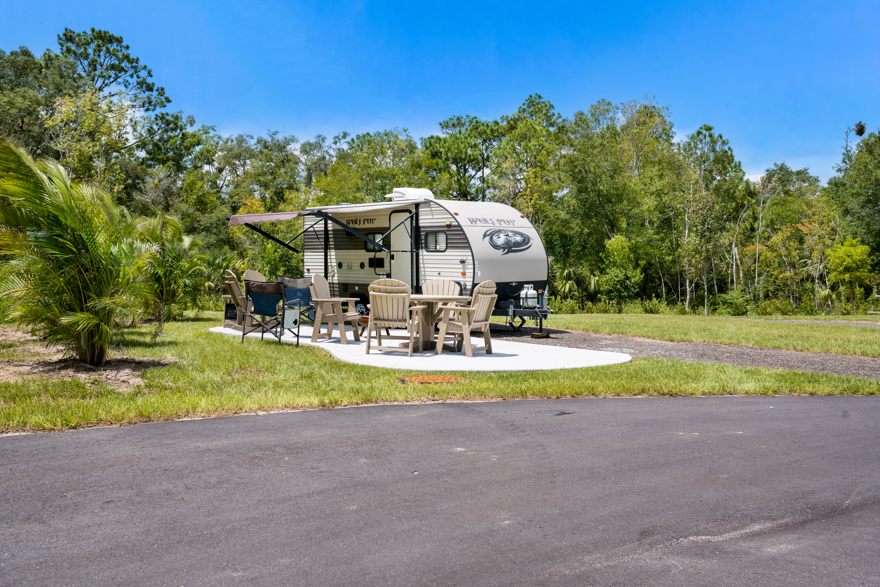 Crystal River RV Park Back In Patio Site