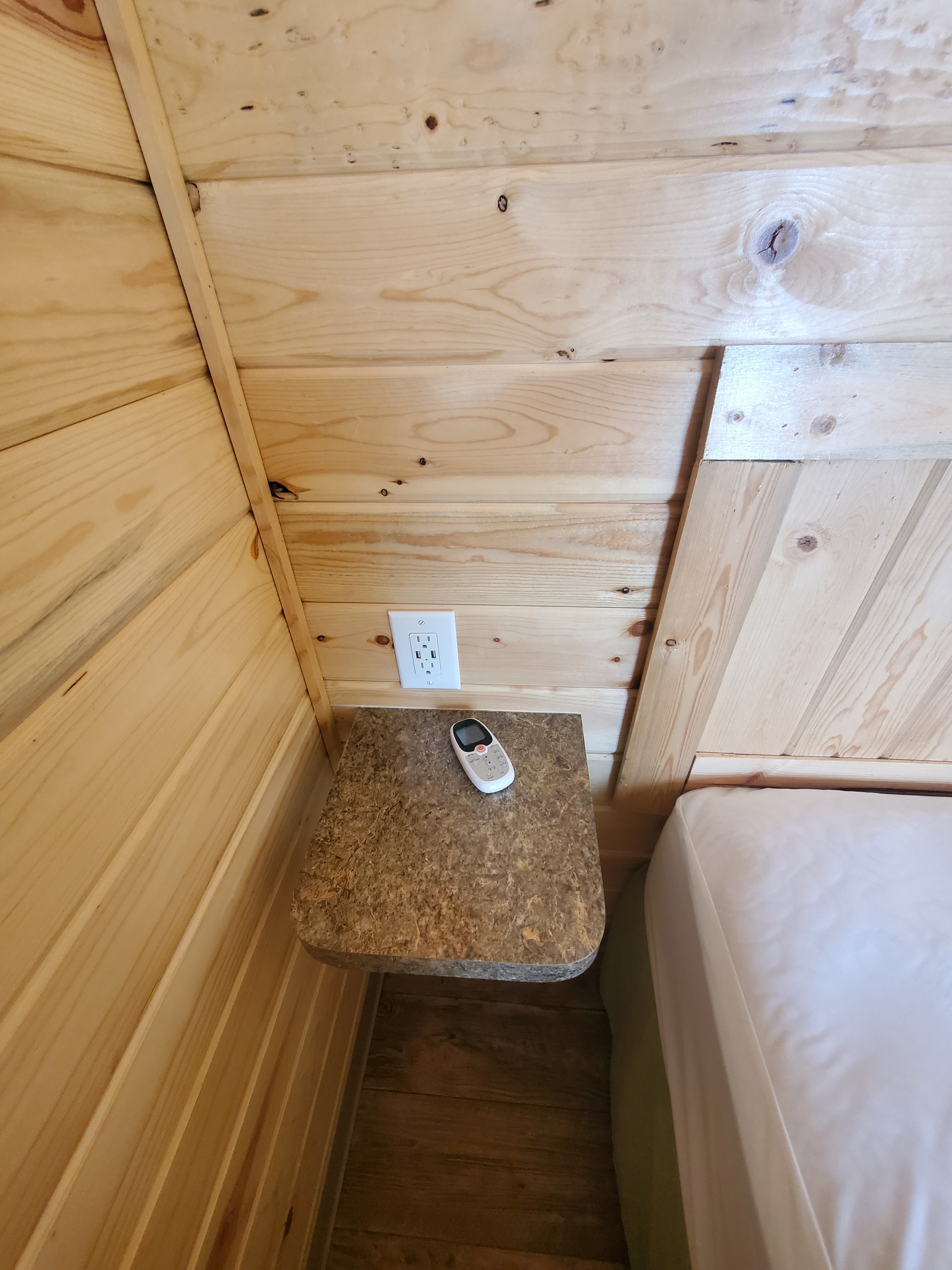 Bedside Outlet/AC Remote