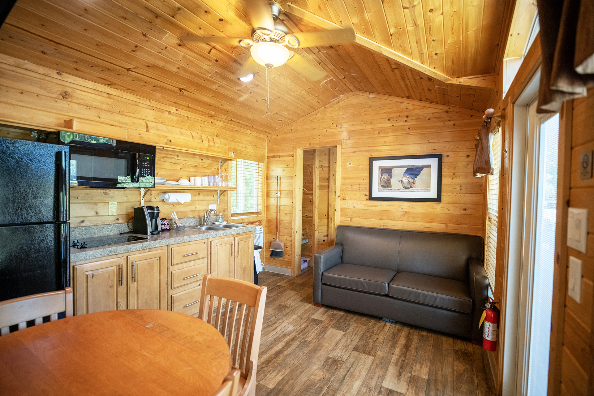 Deluxe Cabin, 2 Room