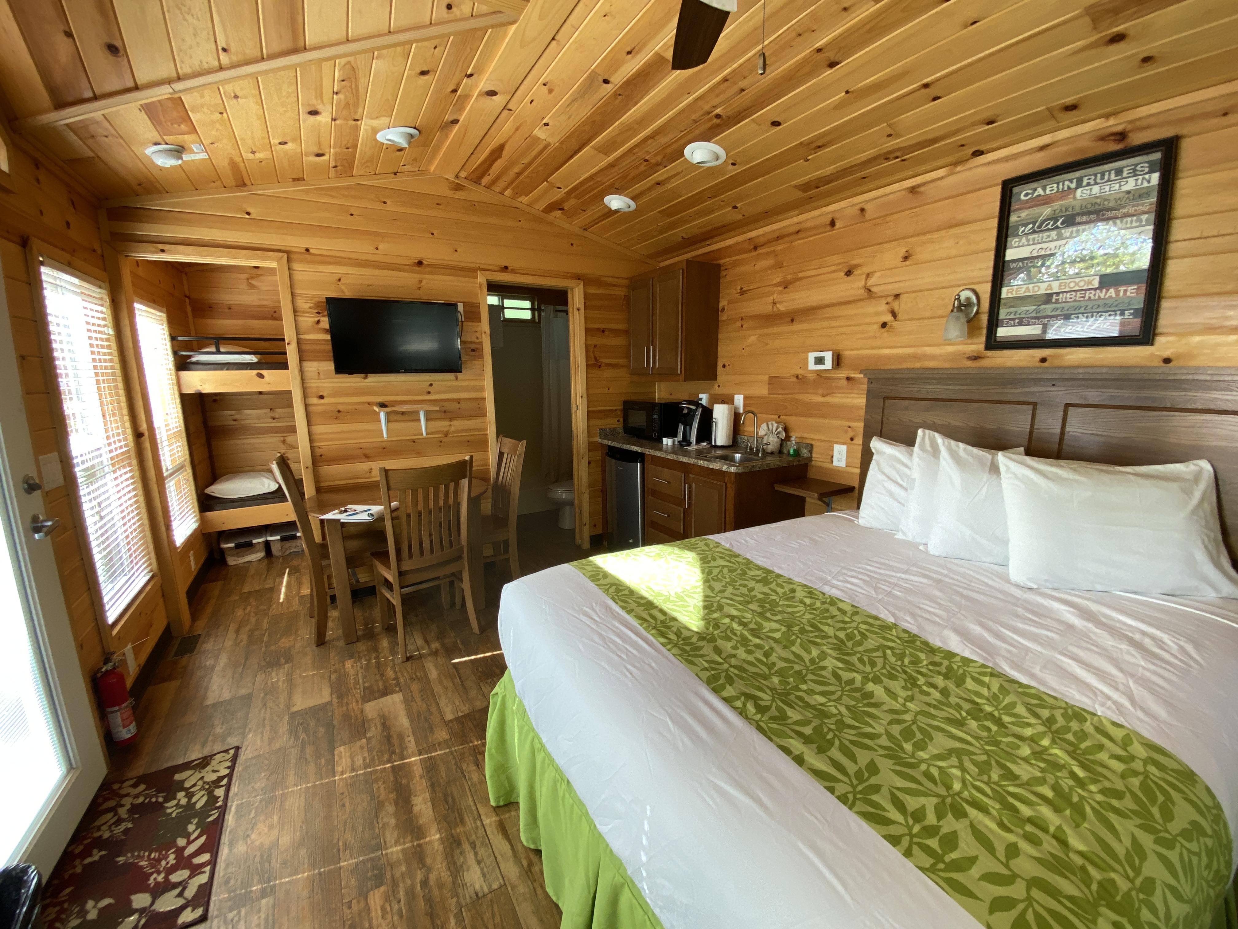 Deluxe Cabin (Studio) Interior