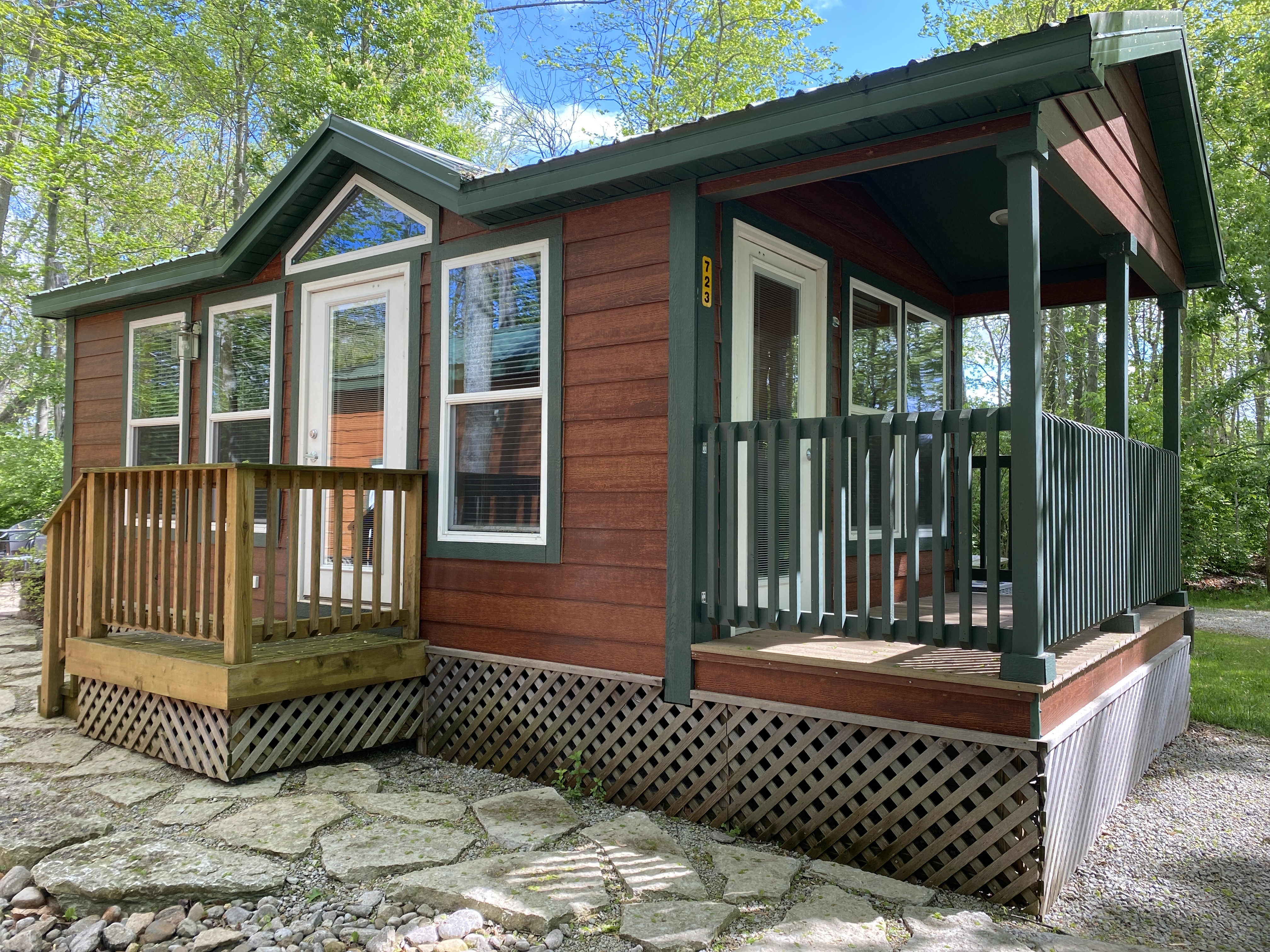 Deluxe Cabin (Studio) Exterior