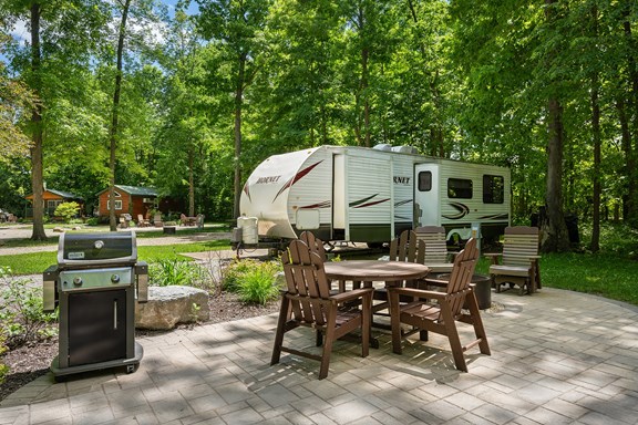 Back-In 50/30 AMPS FHU KOA Patio®