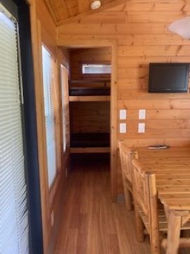 Deluxe Lodge