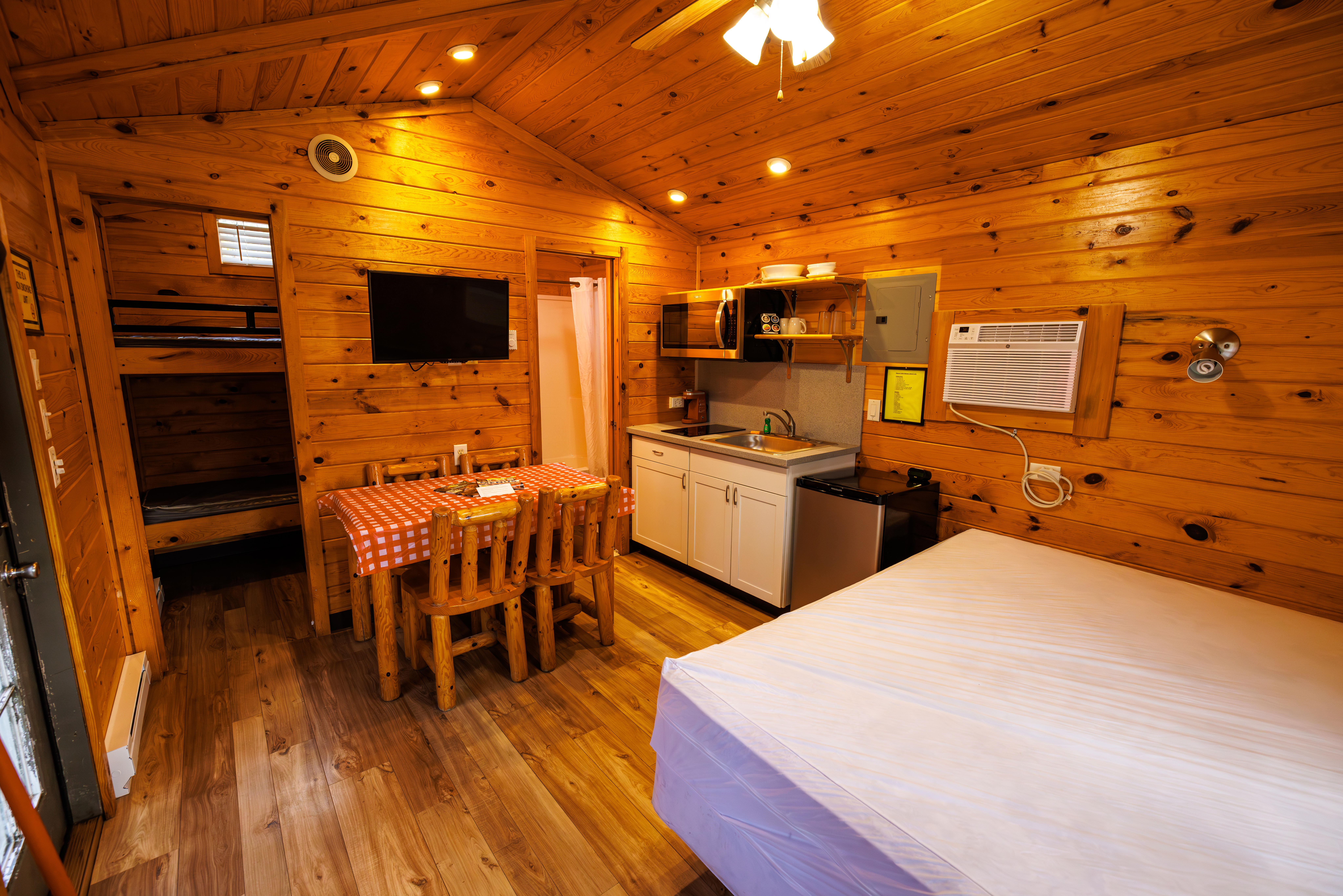Cabin 83-Pet Friendly-four person-interior