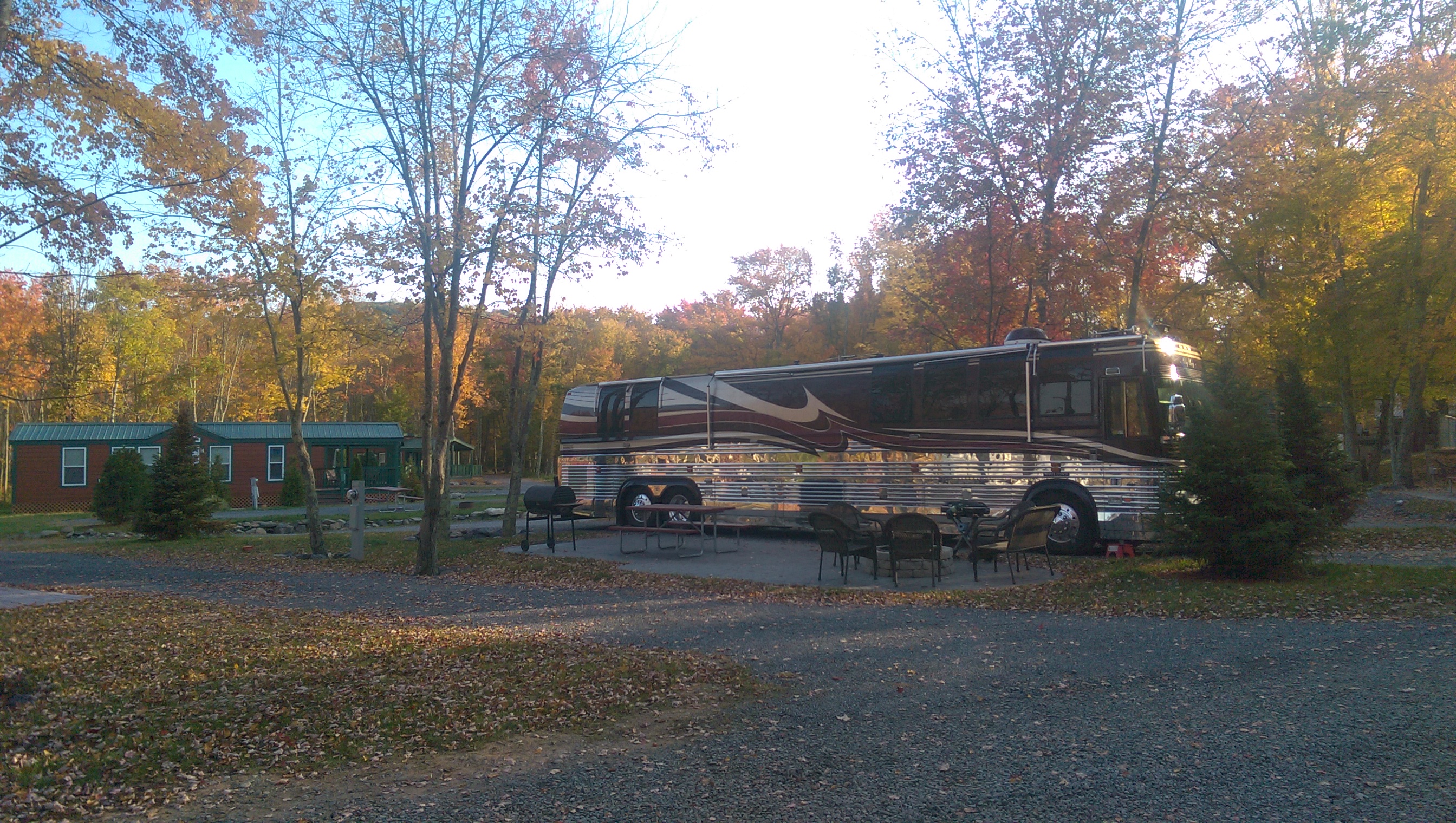 Large Motorhome at Pull-Thru Patio Site