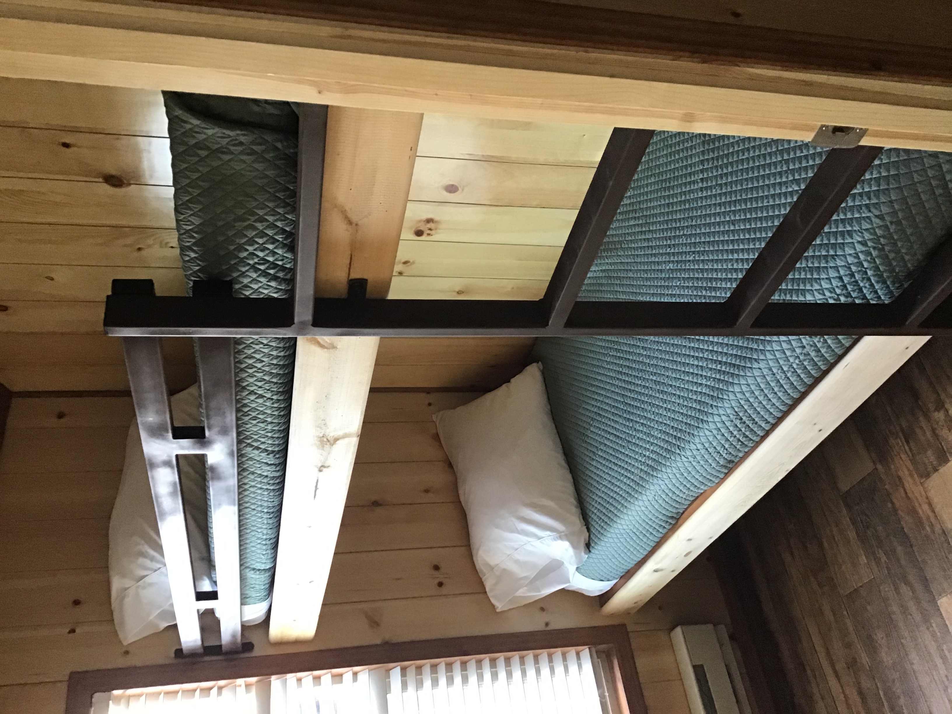 Bunk Beds - Cavco Lodge