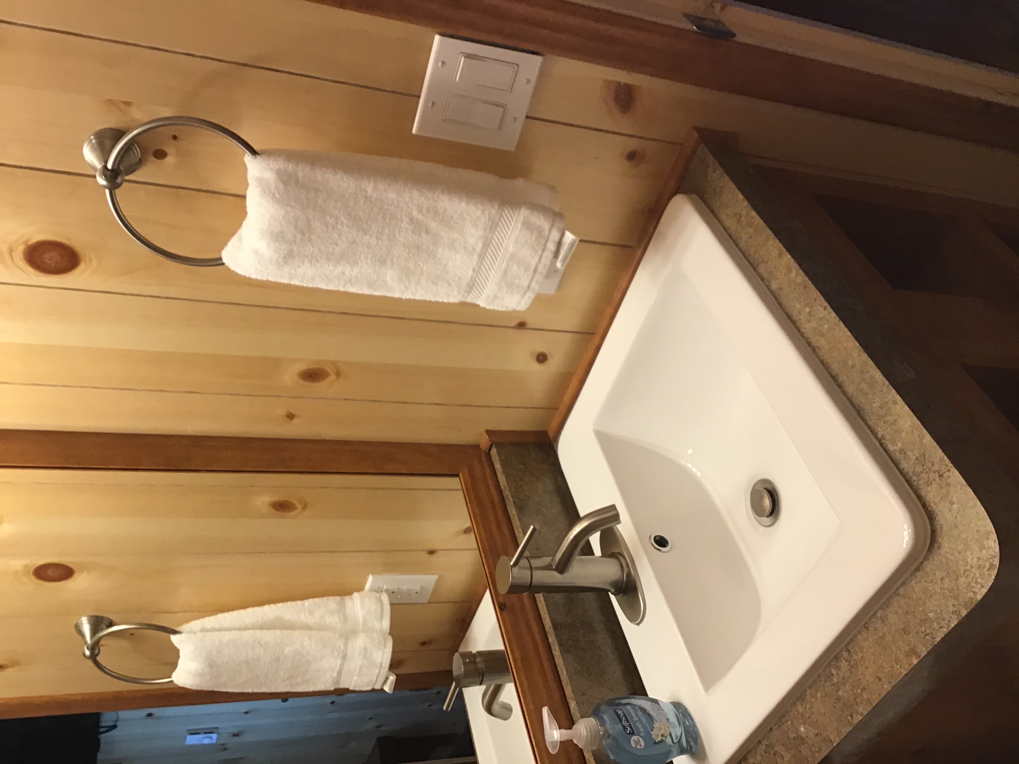 Cavco Bathroom
