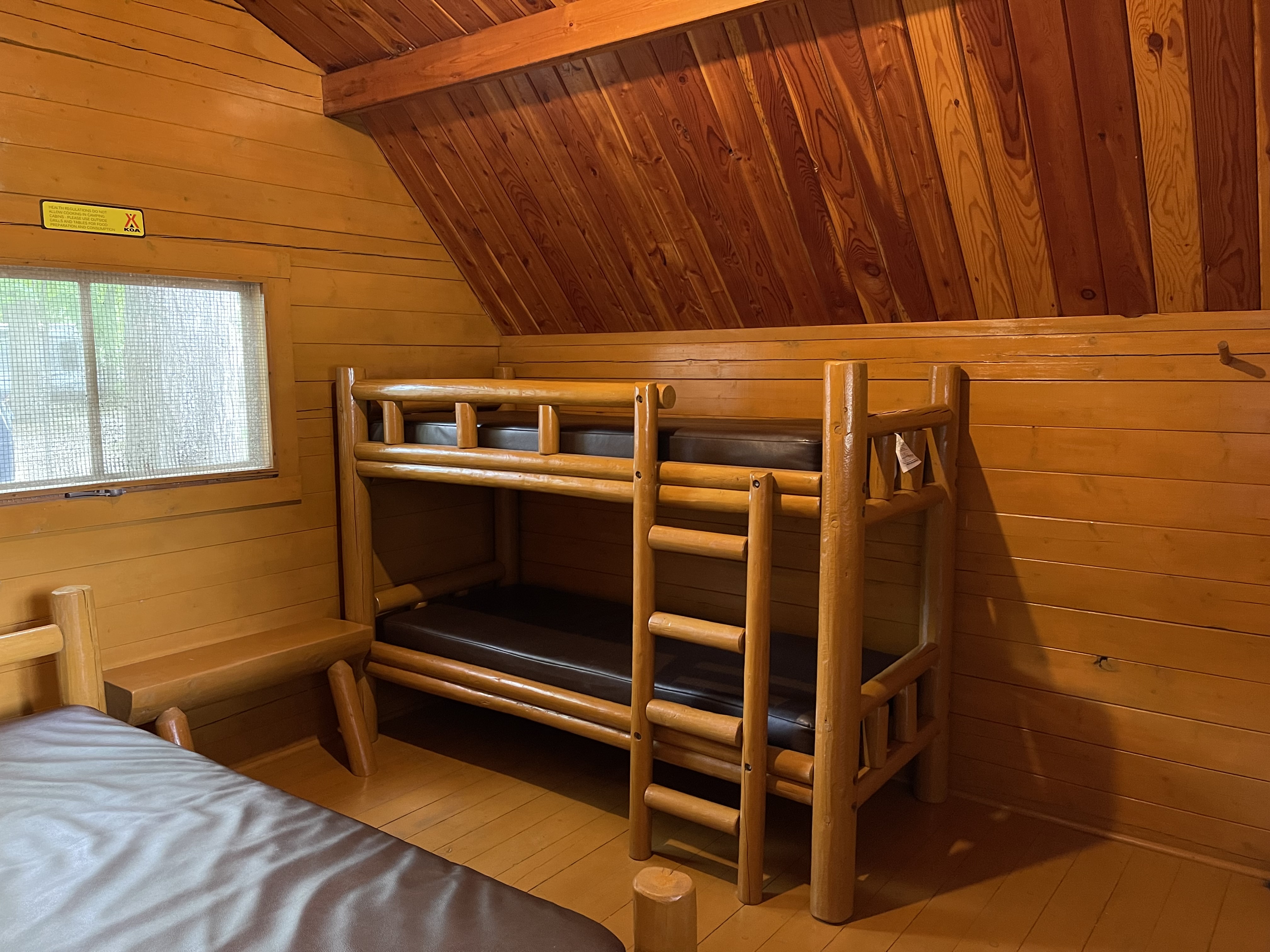 Rustic Cabin Bunk Bed