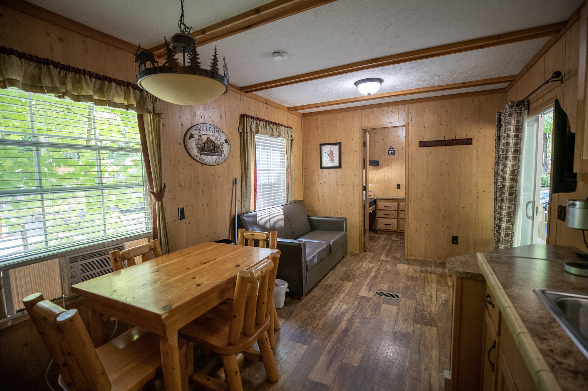 Deluxe Cabin 185