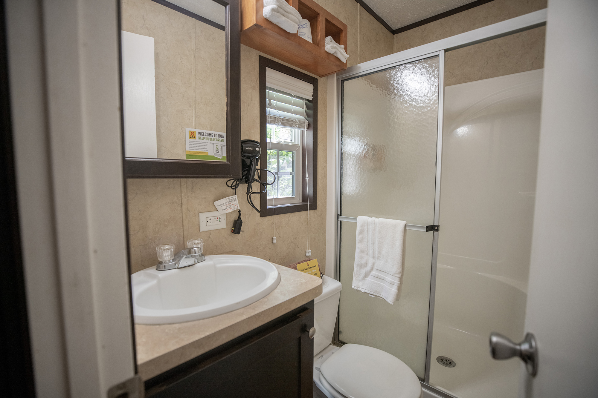 Deluxe Cabin 186