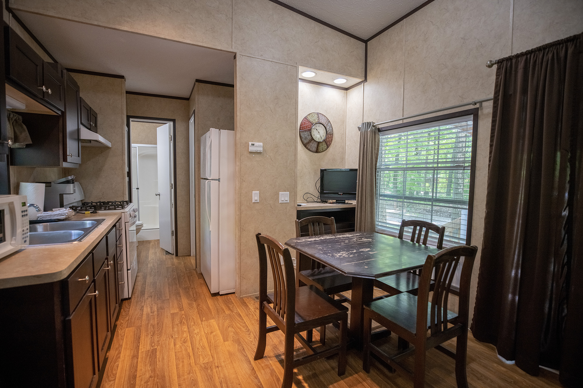 Deluxe Cabin 186