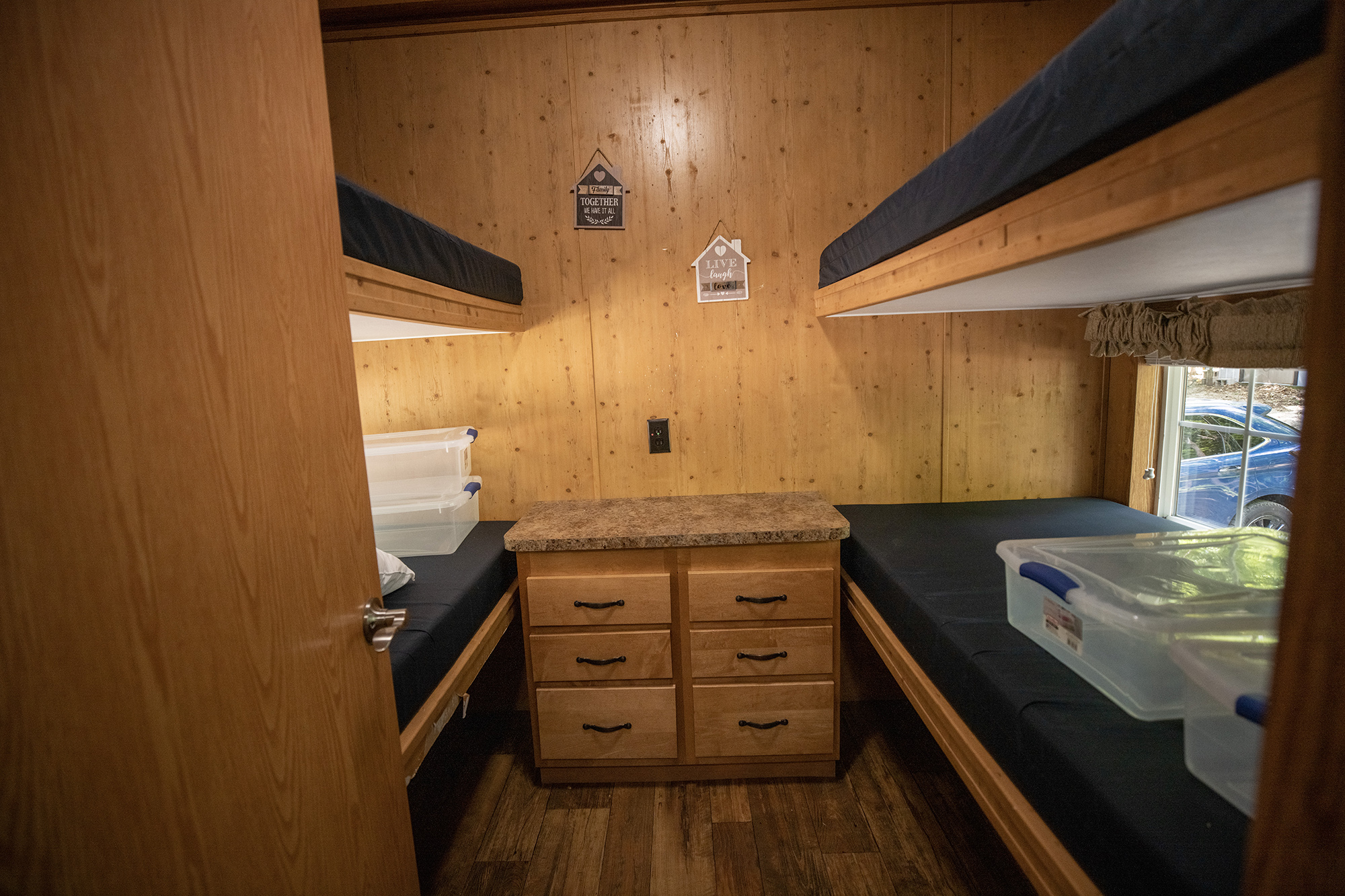 Deluxe Cabin 185