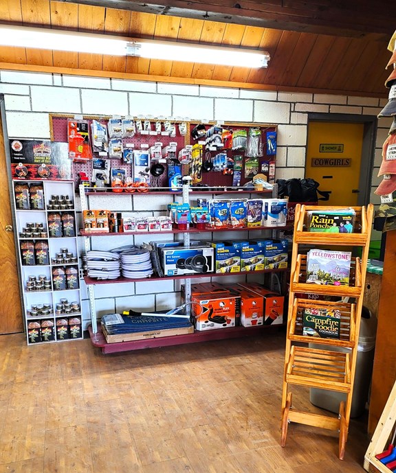 Welcome to the Dubois / Wind River KOA Holiday