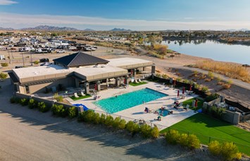 Ehrenberg / River Sands KOA Holiday Photo