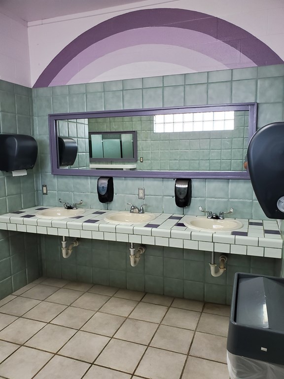 Lady's Bathhouse