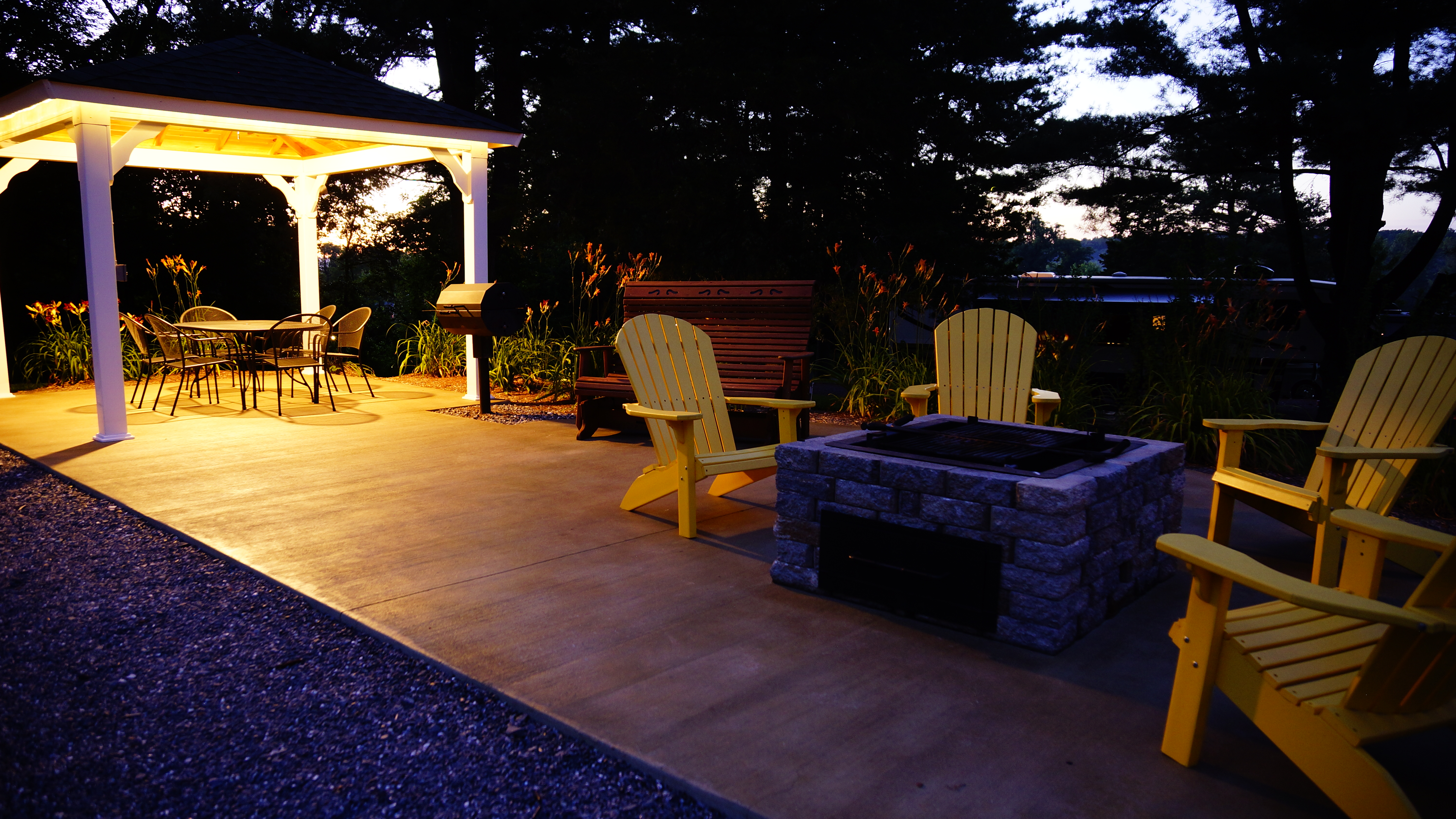Premium Patio Site 128. Pull-Thru, 30/50amp, Full Hookup