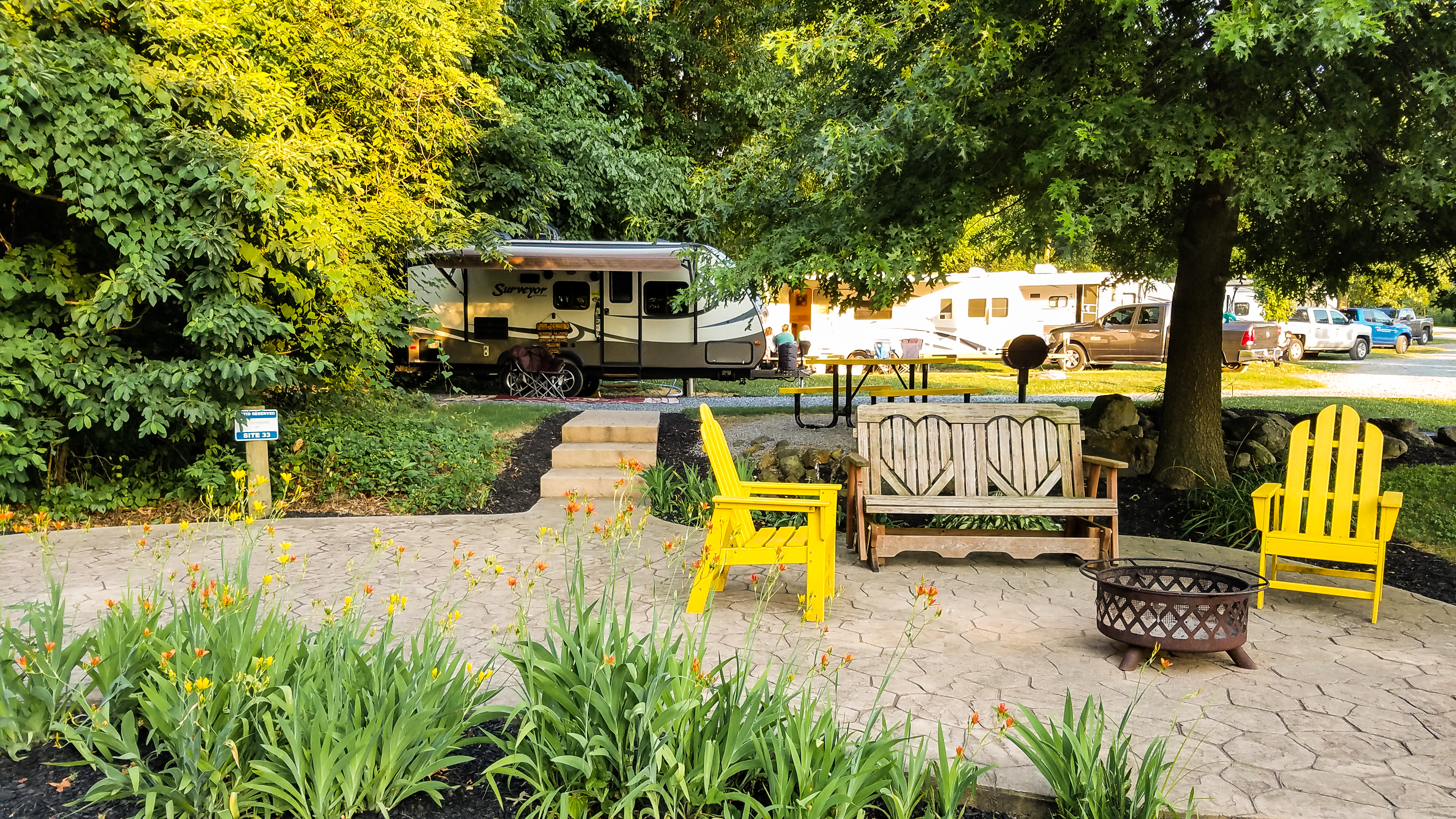 Deluxe Patio Site, 30/50amp, Full Hookup, Pond View