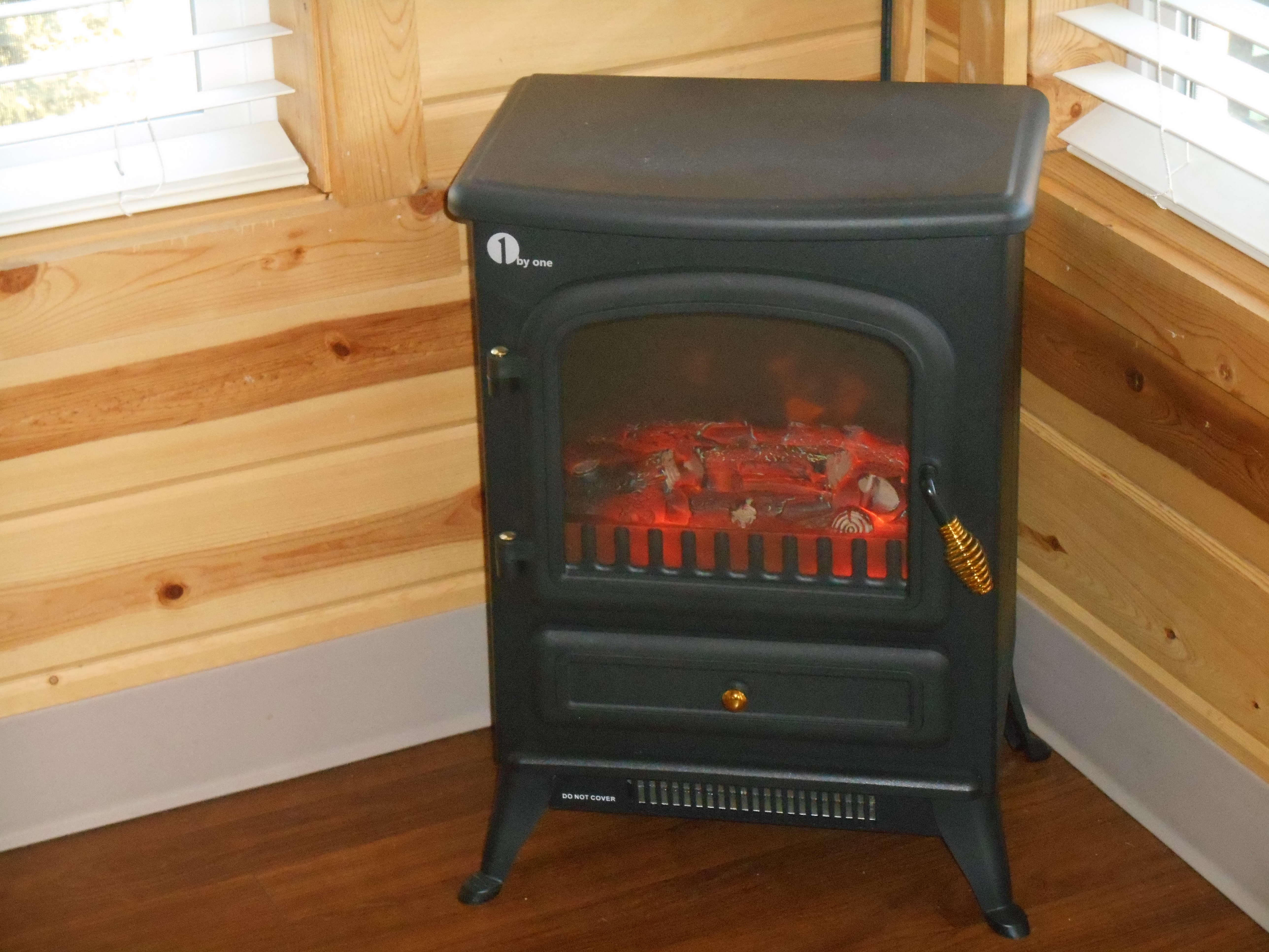 Electric fireplace in Kabins