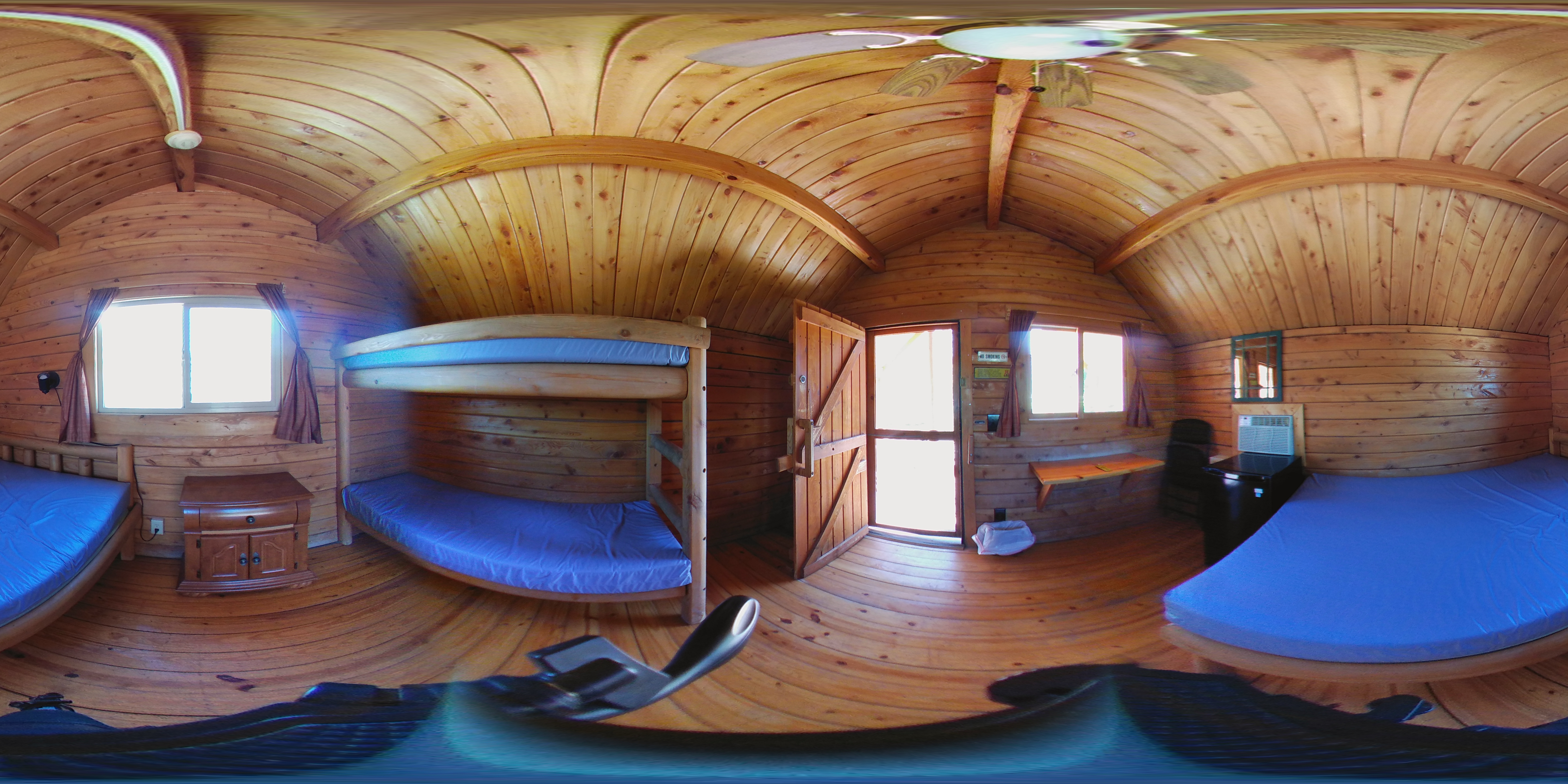 Inside Kamping kabin