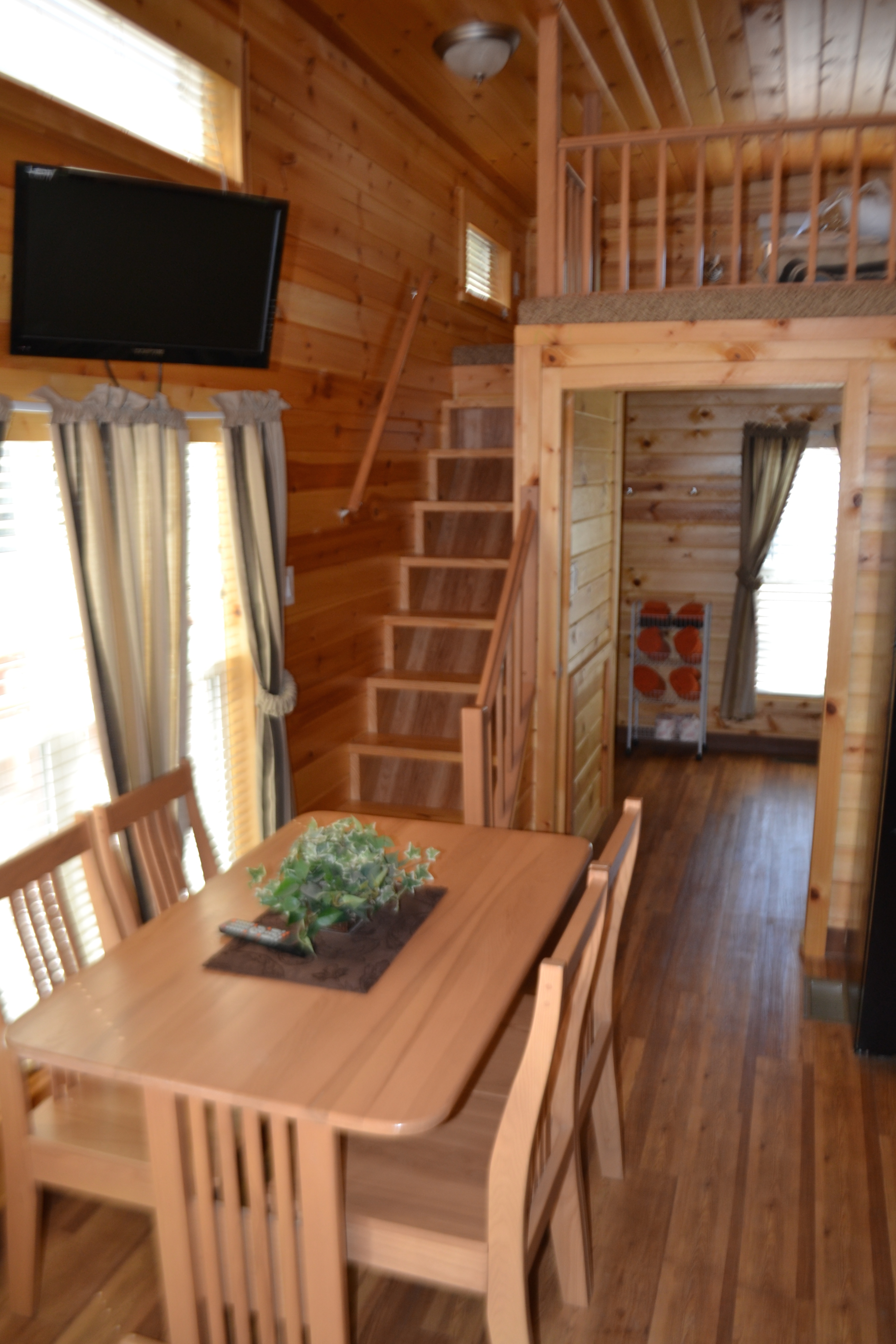 Deluxe Lodge, Dining Area and Stairs to Loft