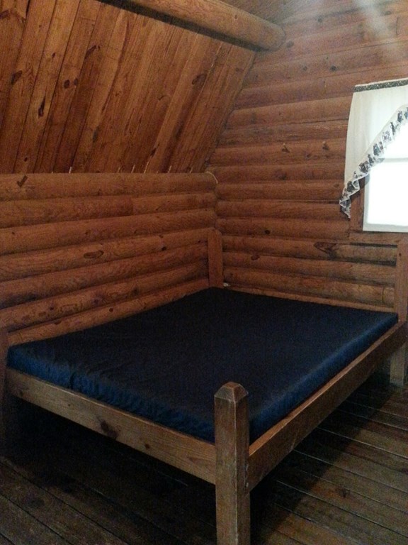 Queen size bed