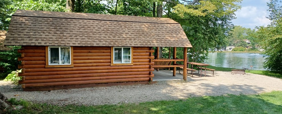W4 - 2 Room Camping Cabin/ Fridge, AC & Heater facing our Pond