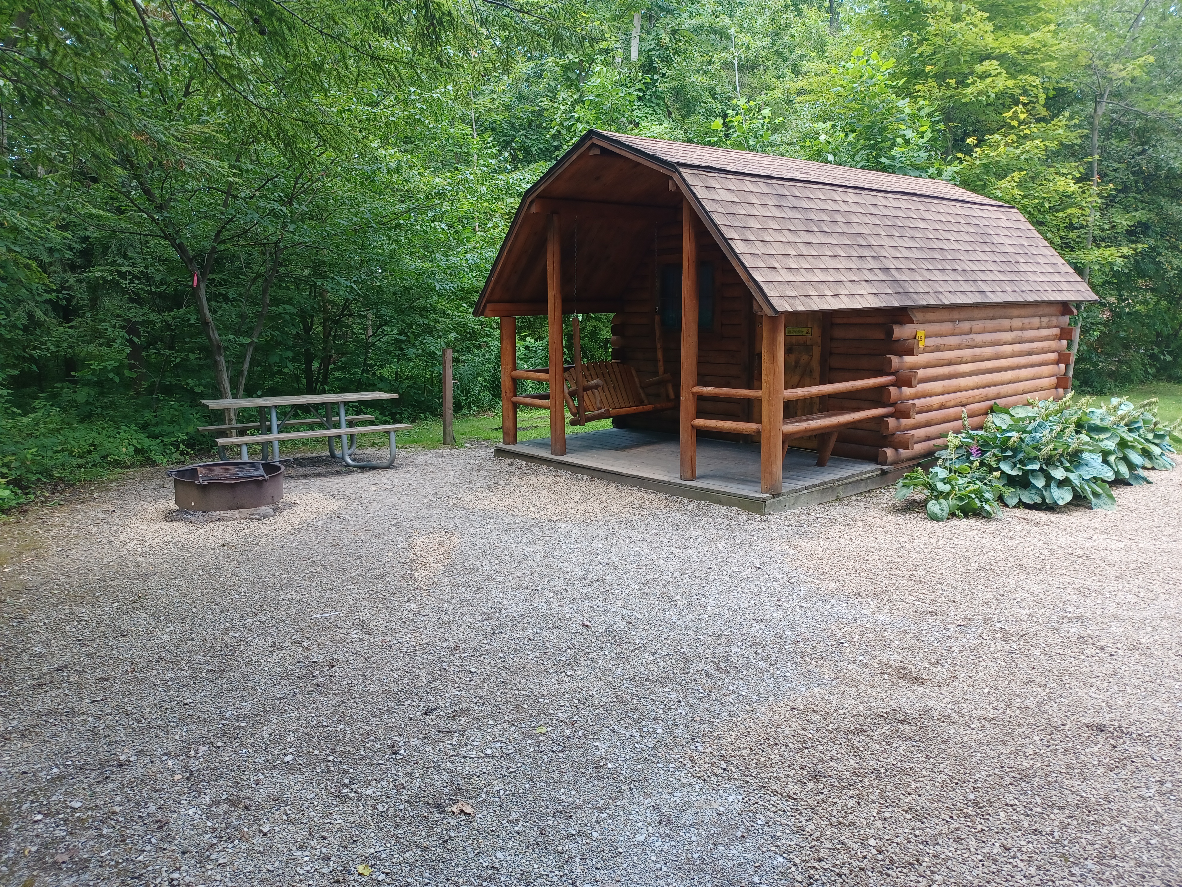 1-ROOM CAMPING CABIN (NO BATHROOM) CABIN WITH AC, heater and Fridge (L05)