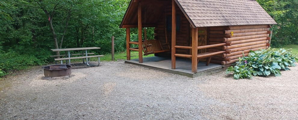 1-ROOM CAMPING CABIN (NO BATHROOM) CABIN WITH AC, heater and Fridge (L05)