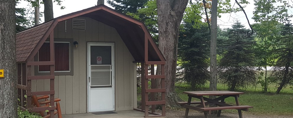 1-room Value Cabin by the store